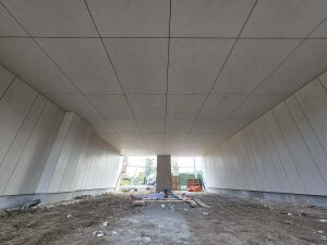 Gevelbekleding poort in de openbare ruimte
